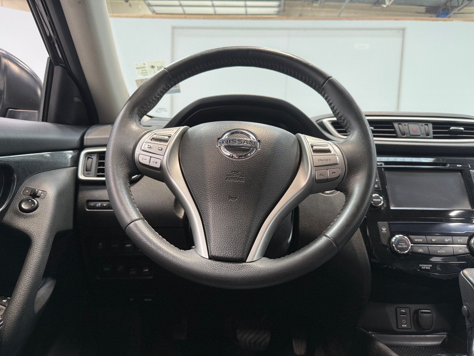 Thumbnail: 2015 Nissan Rogue - 4