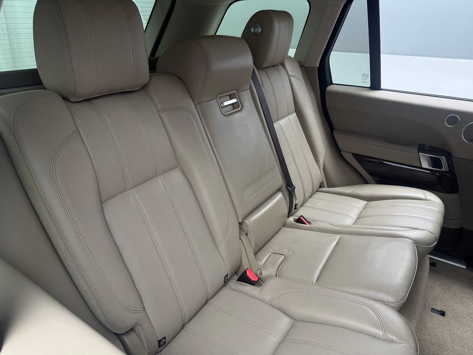 Thumbnail: 2016 Land Rover Range Rover - 5