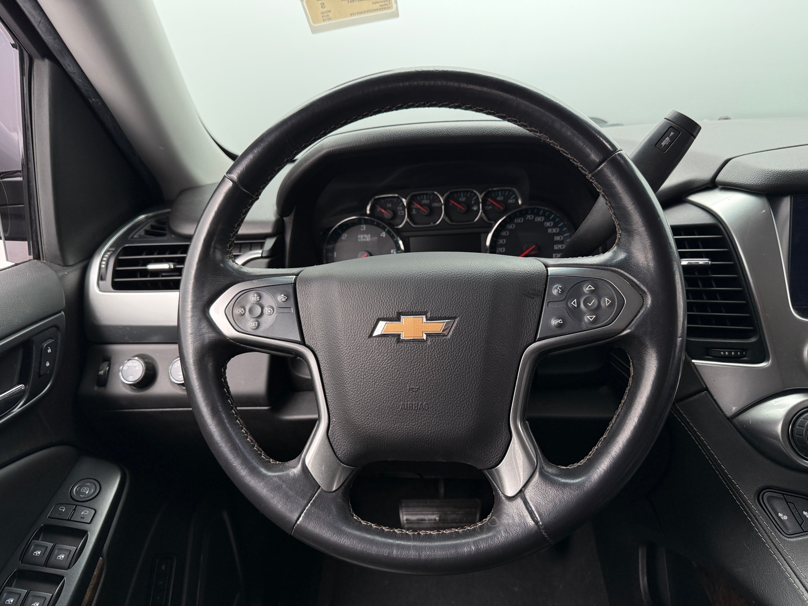 Thumbnail: 2019 Chevrolet Tahoe - 4