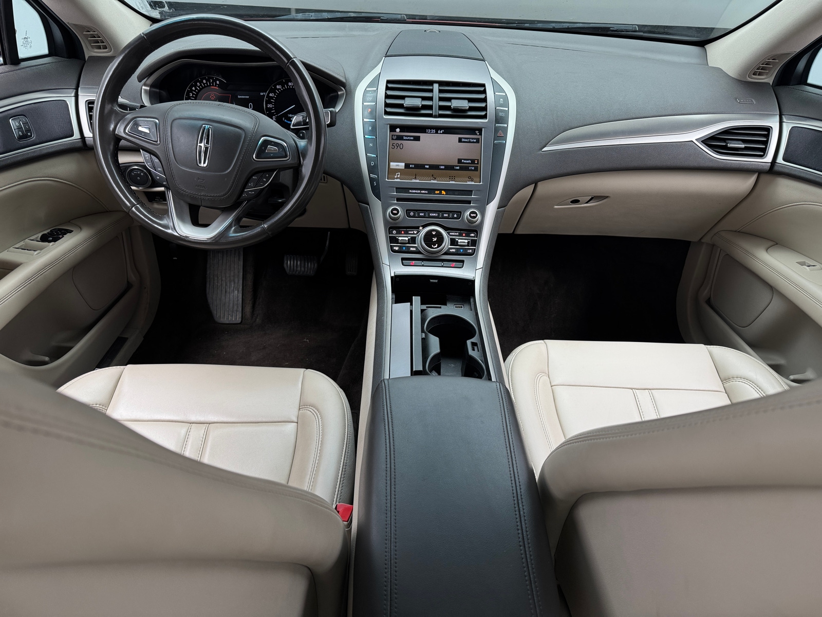 Thumbnail: 2017 Lincoln MKZ - 3
