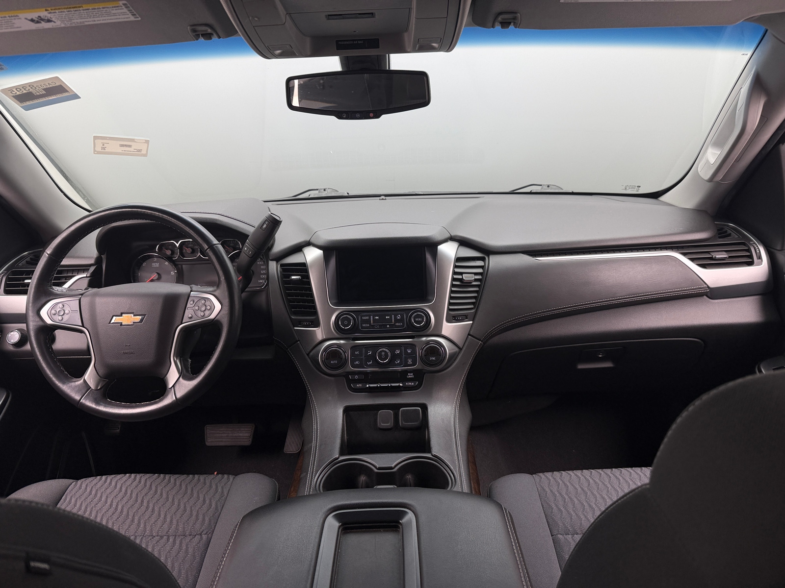 Thumbnail: 2019 Chevrolet Tahoe - 3