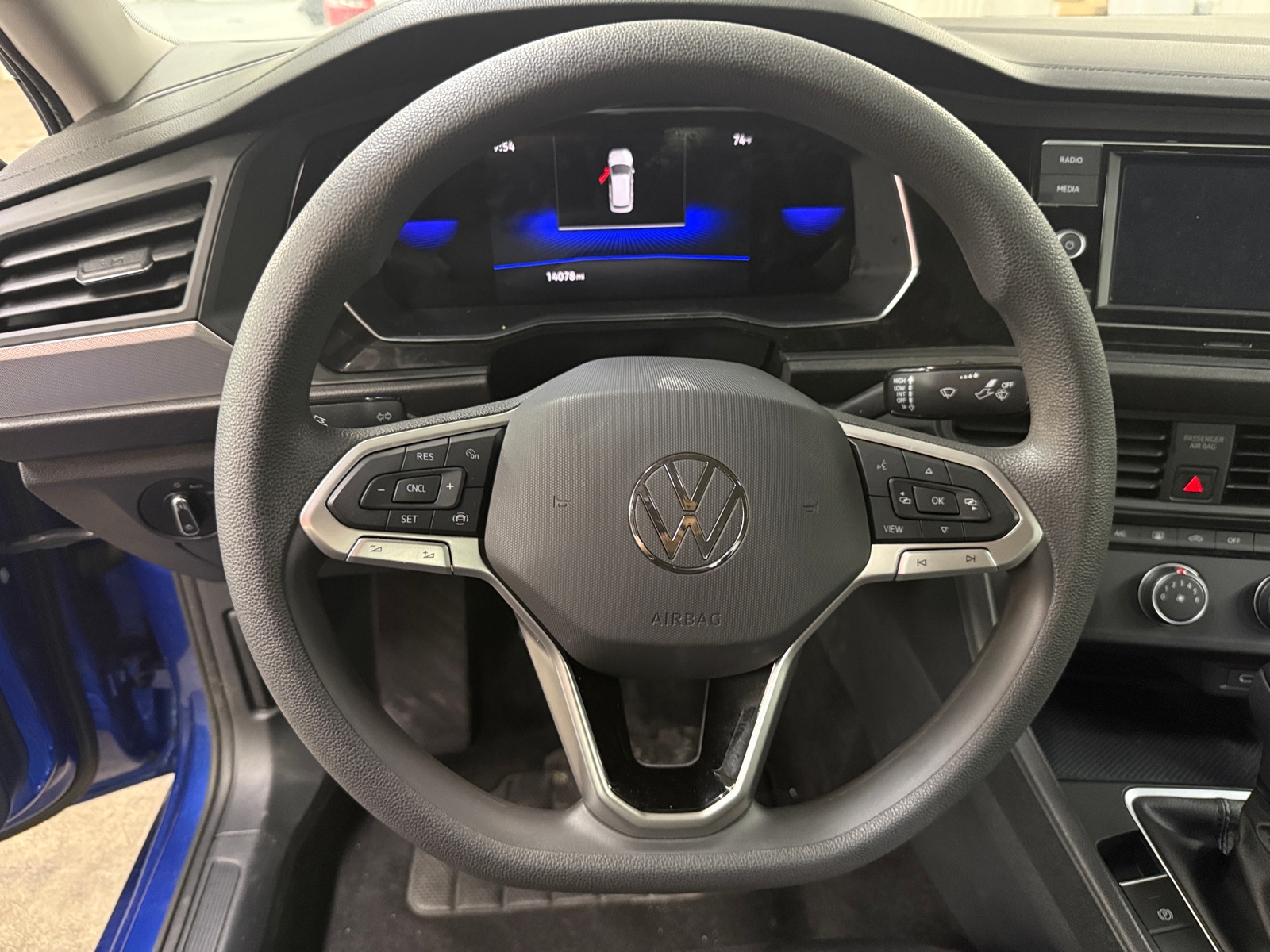 Thumbnail: 2023 Volkswagen Jetta - 5