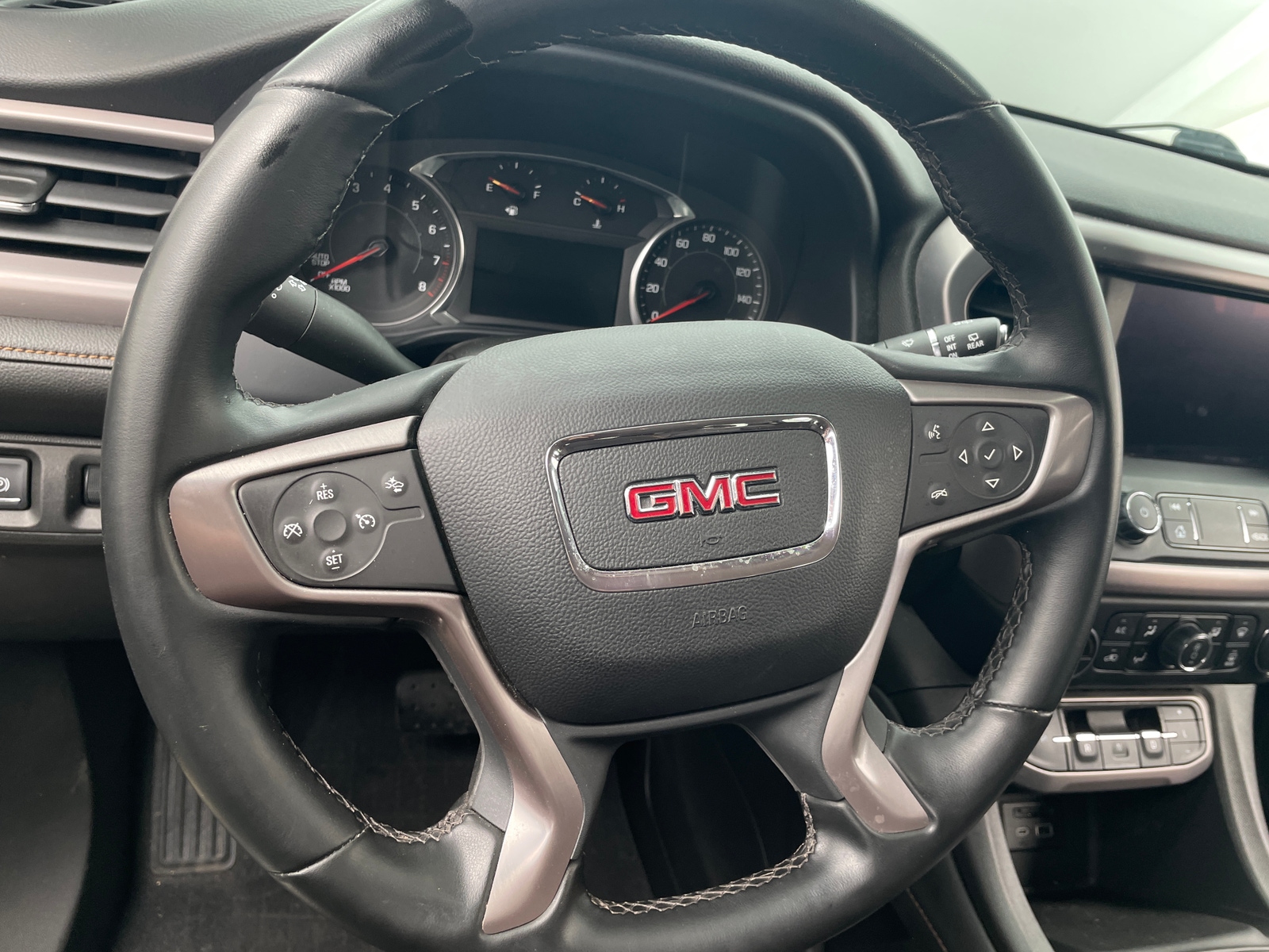 Thumbnail: 2023 GMC Acadia - 5
