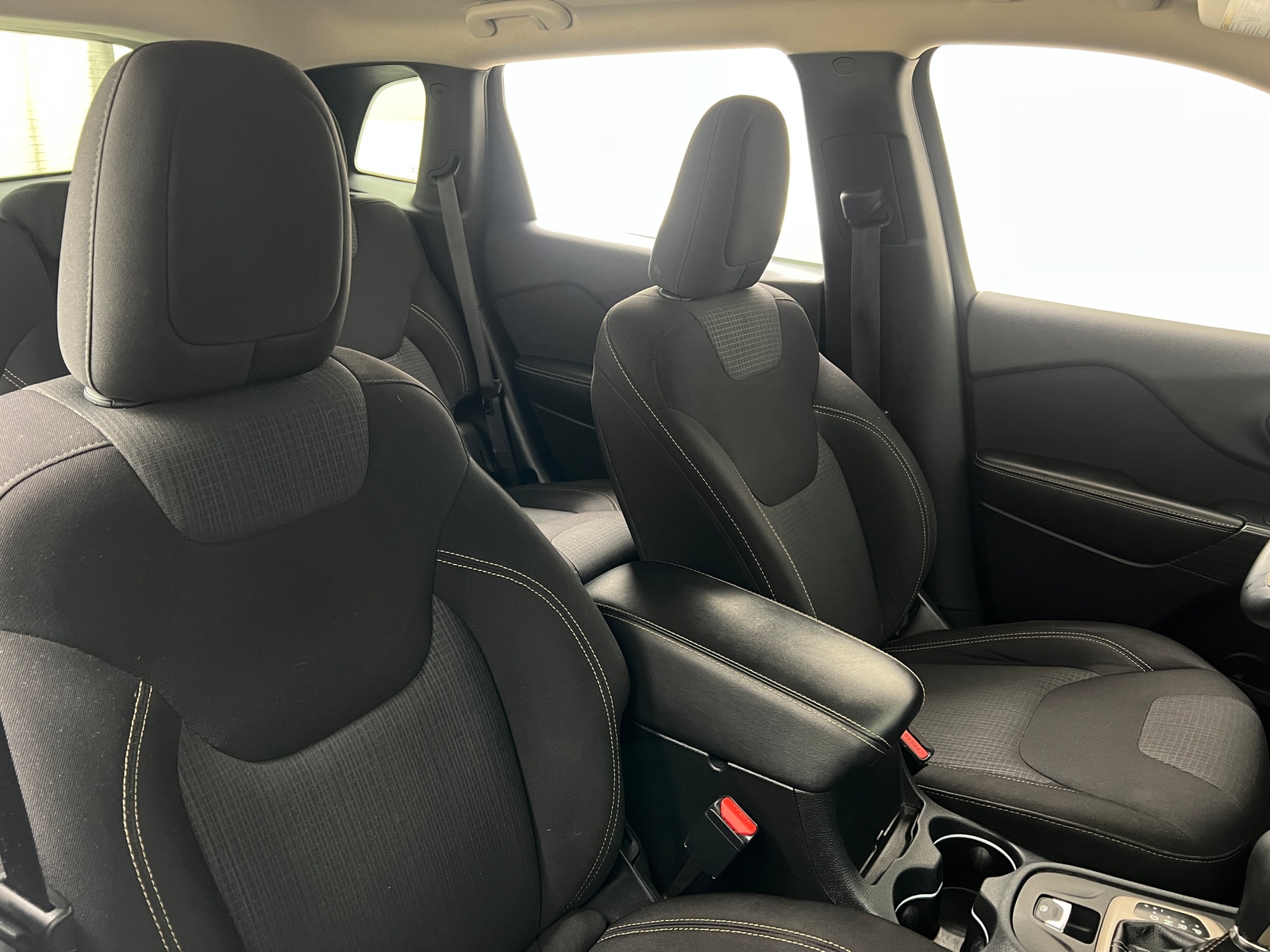 Thumbnail: 2016 Jeep Cherokee - 2