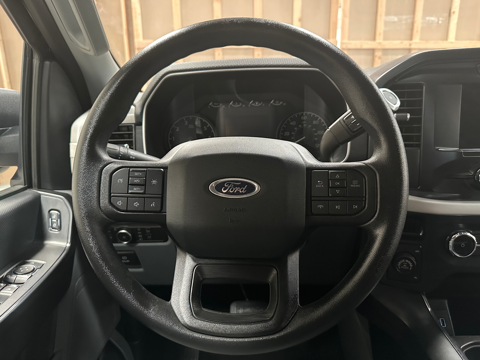 Thumbnail: 2022 Ford Econoline - 5