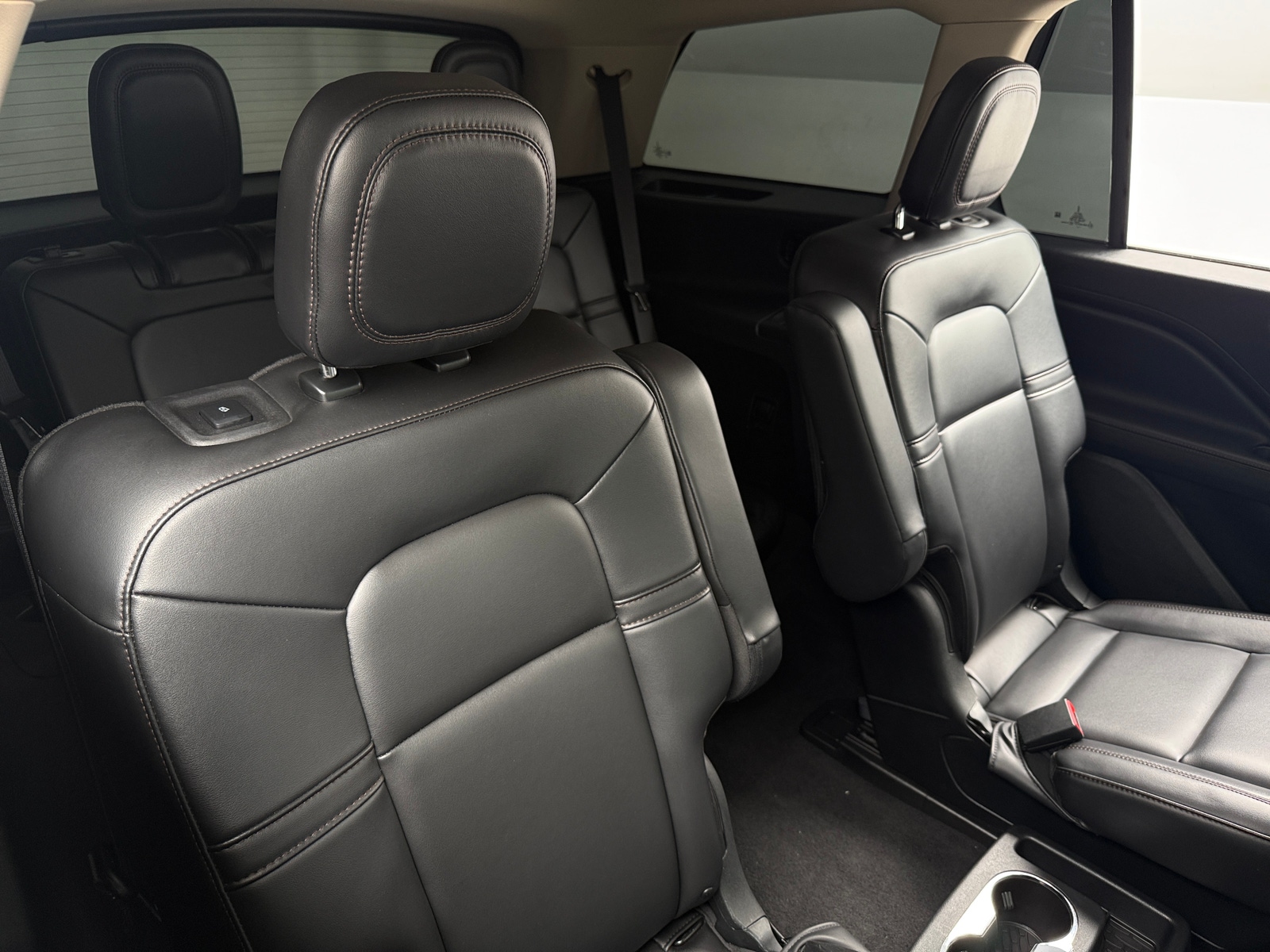 Thumbnail: 2023 Lincoln Aviator - 5