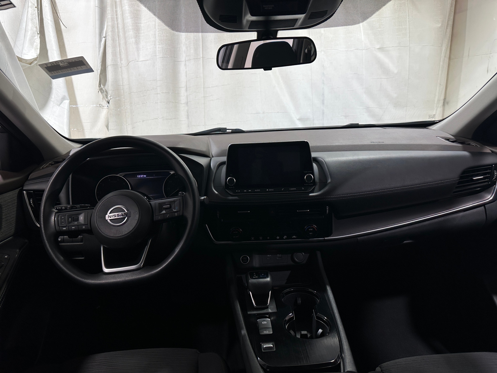 Thumbnail: 2021 Nissan Rogue - 3
