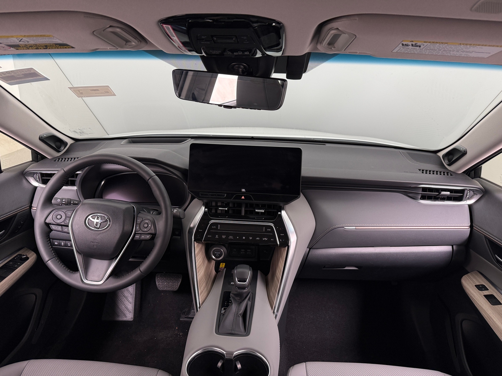 Thumbnail: 2024 Toyota Venza - 2