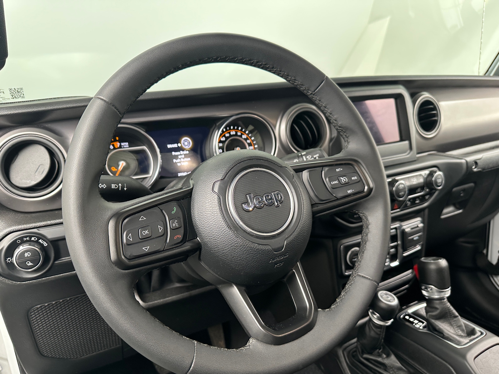 Thumbnail: 2023 Jeep Gladiator - 5