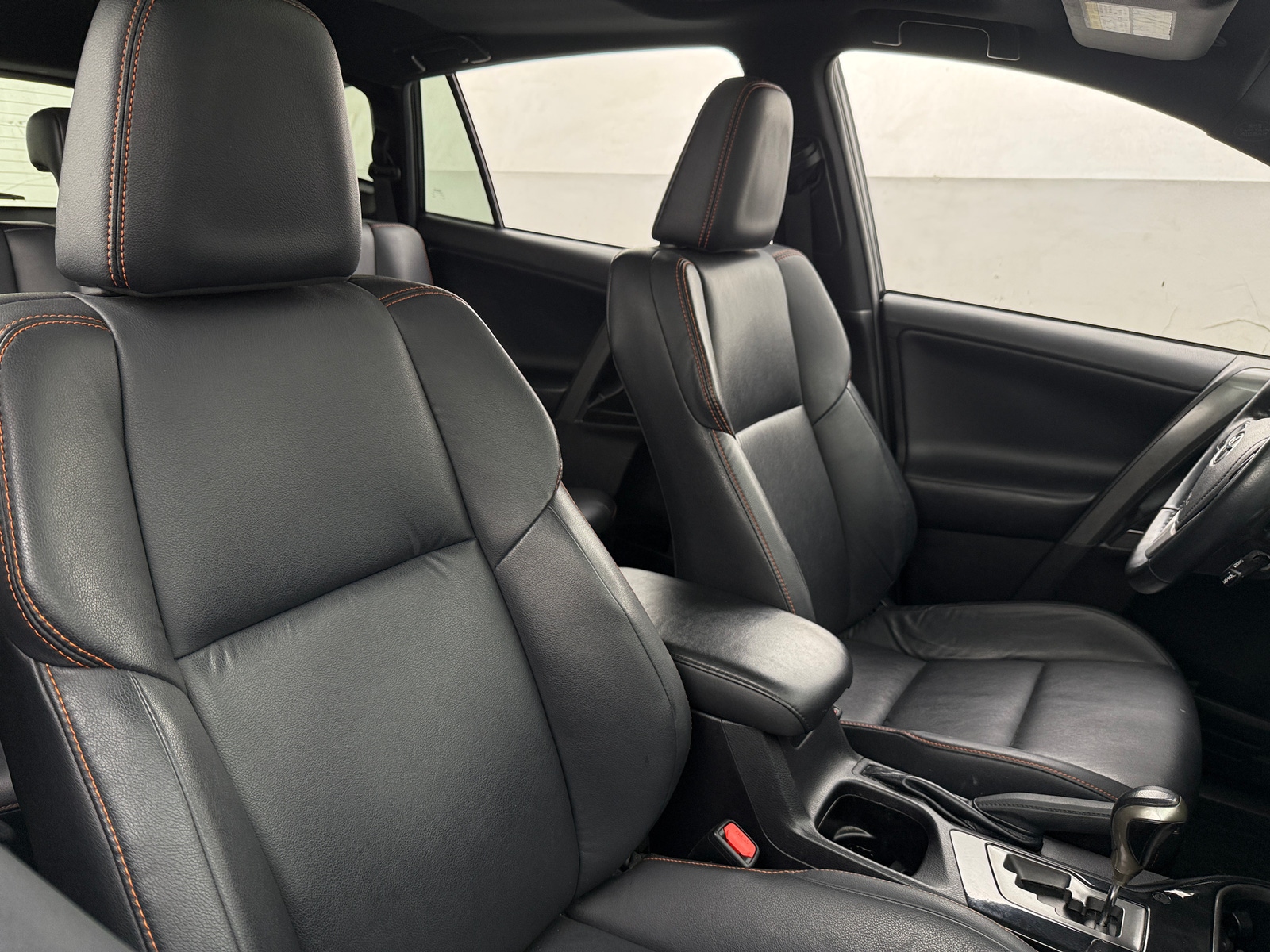 Thumbnail: 2018 Toyota RAV4 - 2