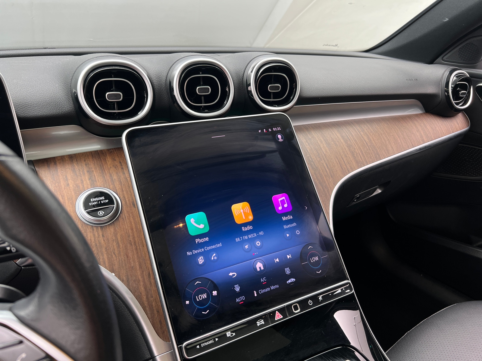 Thumbnail: 2025 Mercedes-Benz C-Class - 3
