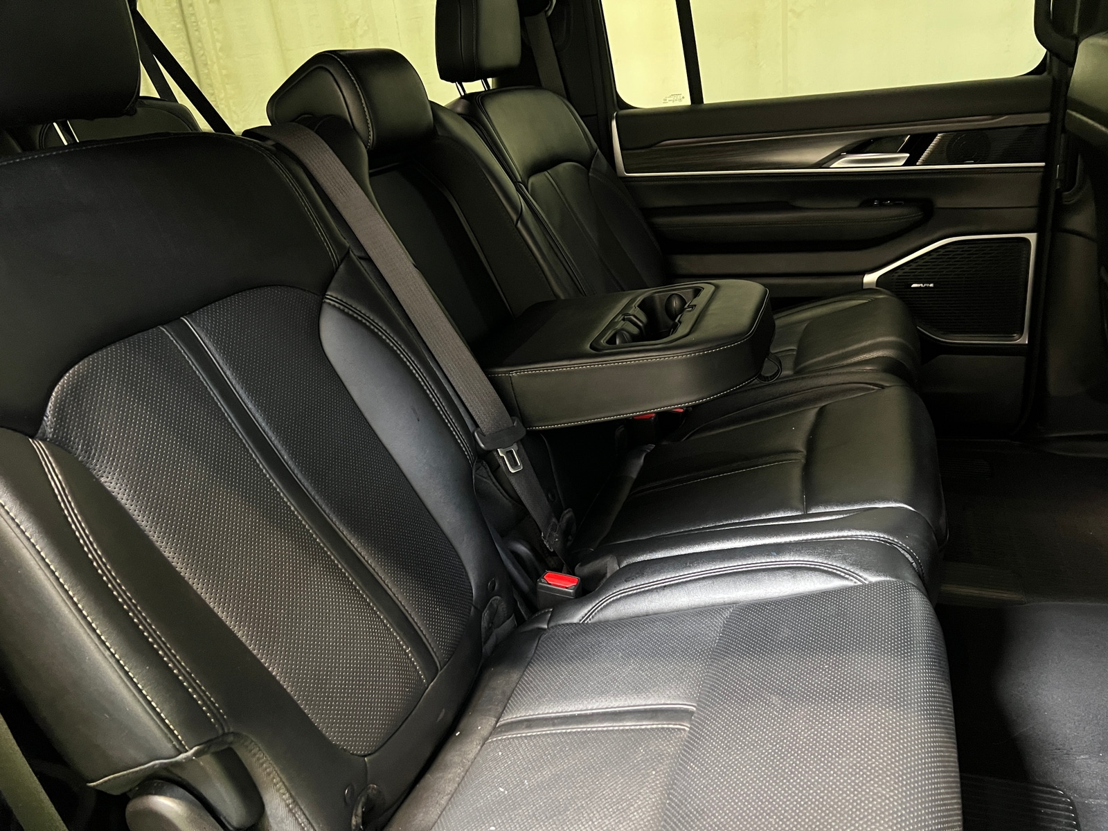 Thumbnail: 2024 Jeep Wagoneer - 5