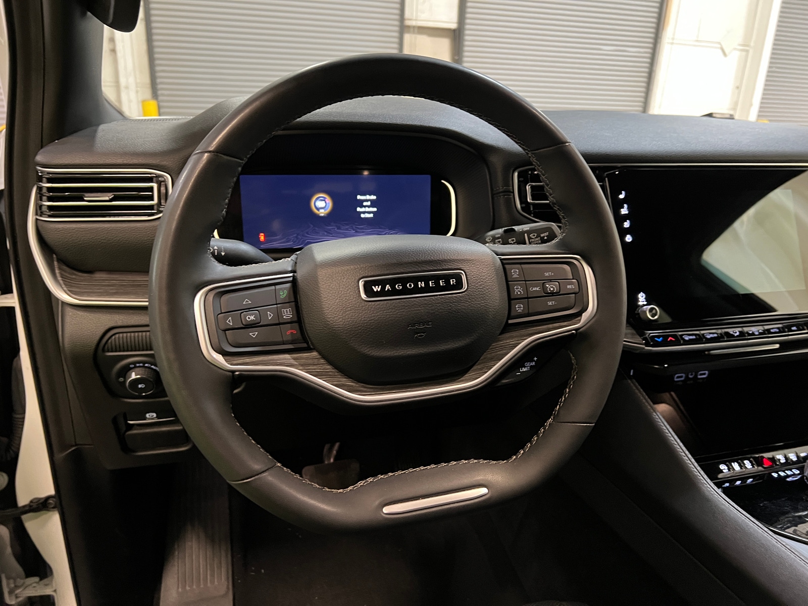 Thumbnail: 2024 Jeep Wagoneer - 4