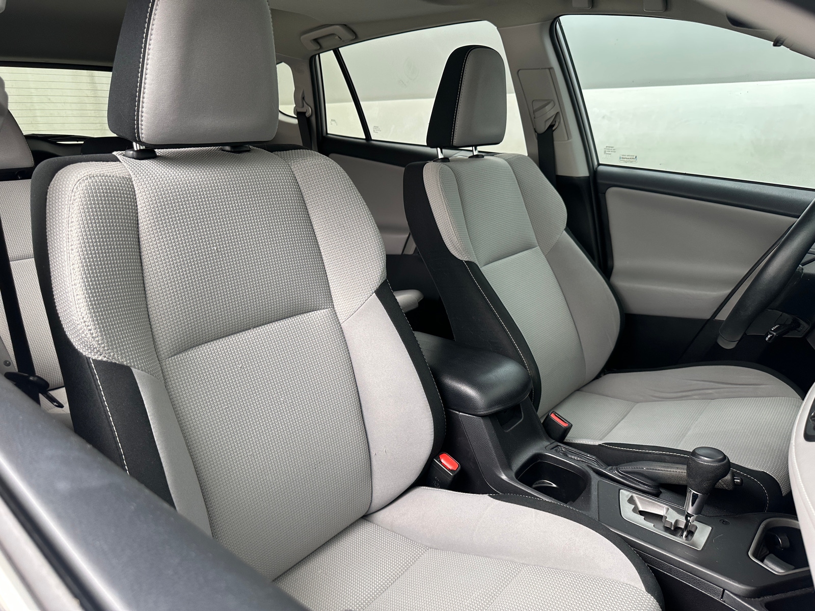 Thumbnail: 2017 Toyota RAV4 - 2