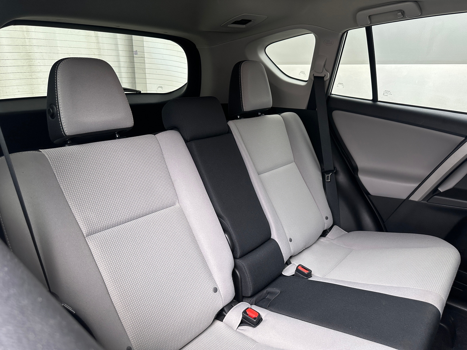 Thumbnail: 2017 Toyota RAV4 - 6