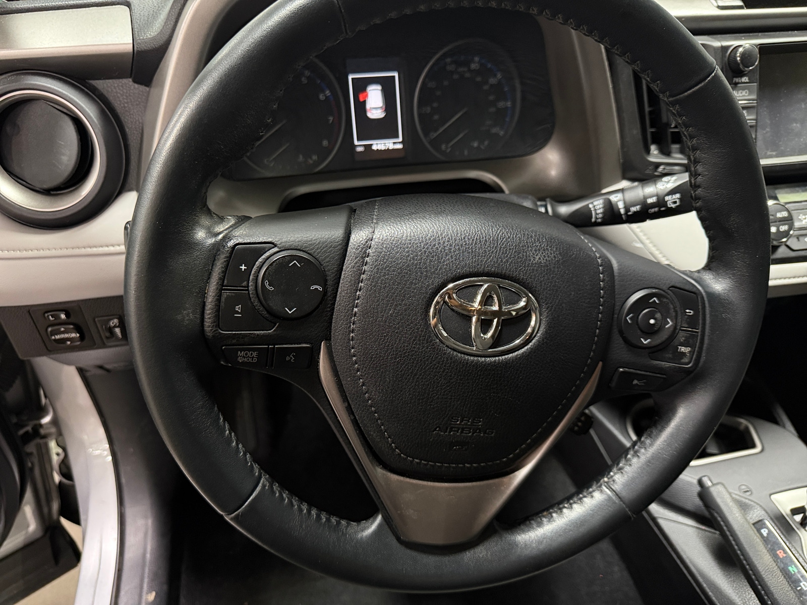 Thumbnail: 2017 Toyota RAV4 - 5