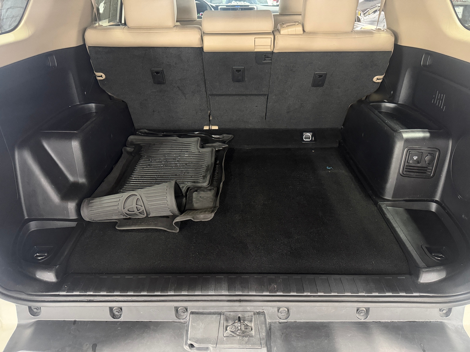 Thumbnail: 2022 Toyota 4Runner - 6