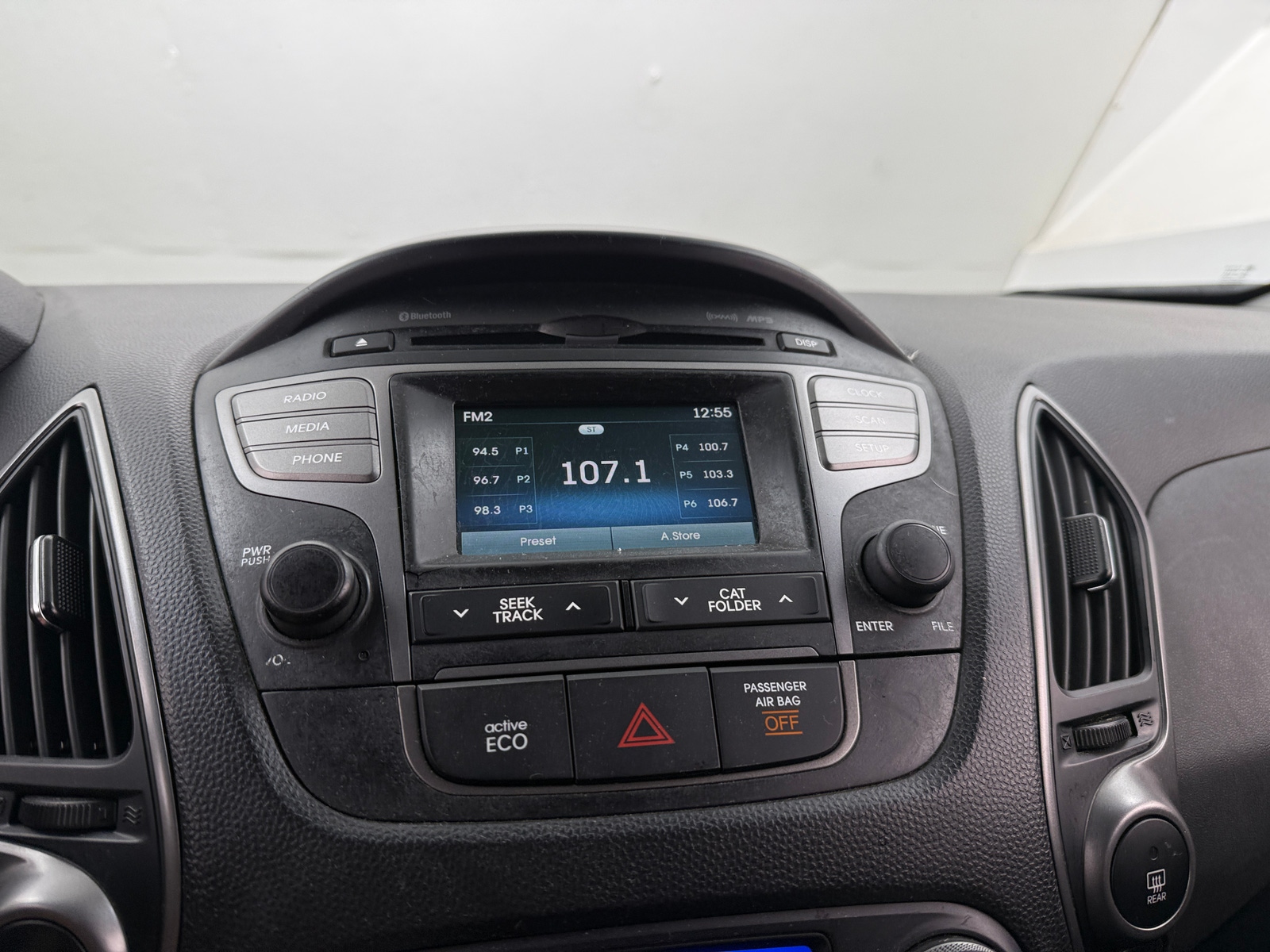 Thumbnail: 2015 Hyundai Tucson - 3