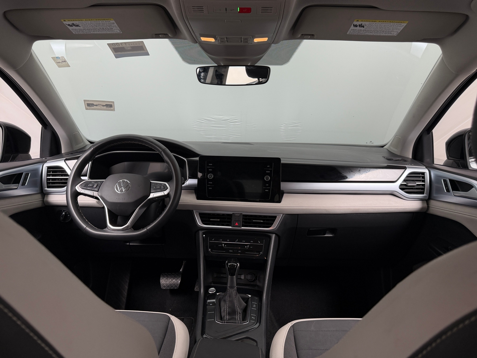 Thumbnail: 2025 Volkswagen Taos - 2
