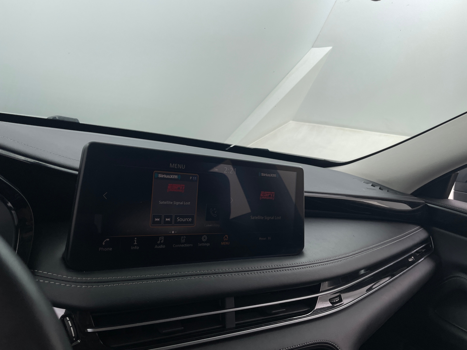 Thumbnail: 2023 INFINITI QX60 - 3