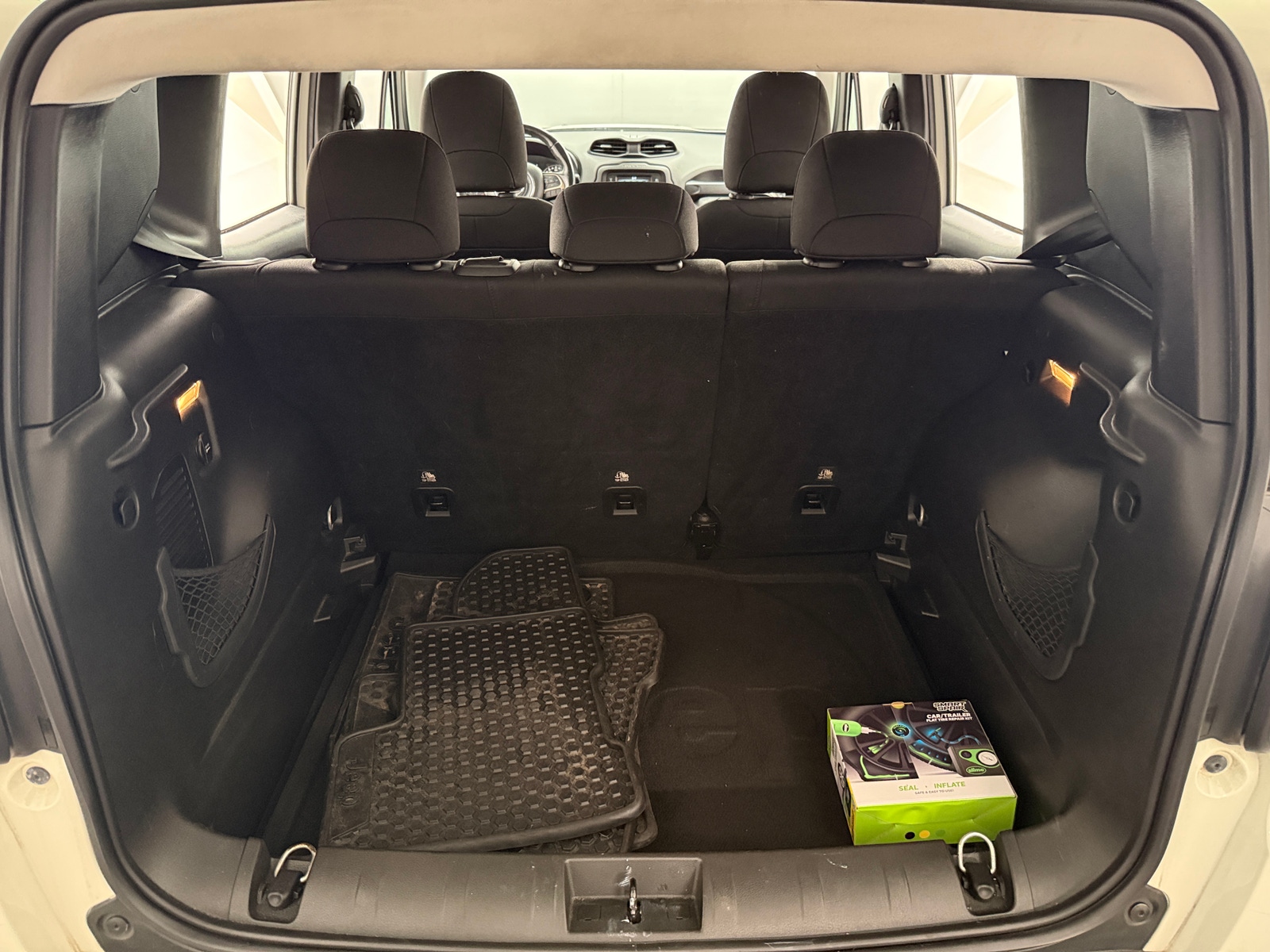 Thumbnail: 2017 Jeep Renegade - 7