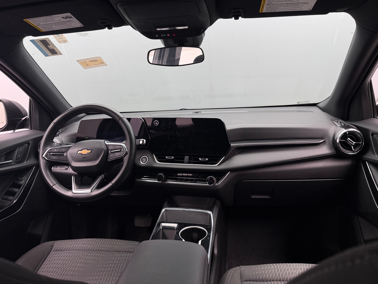 Thumbnail: 2025 Chevrolet Equinox - 3
