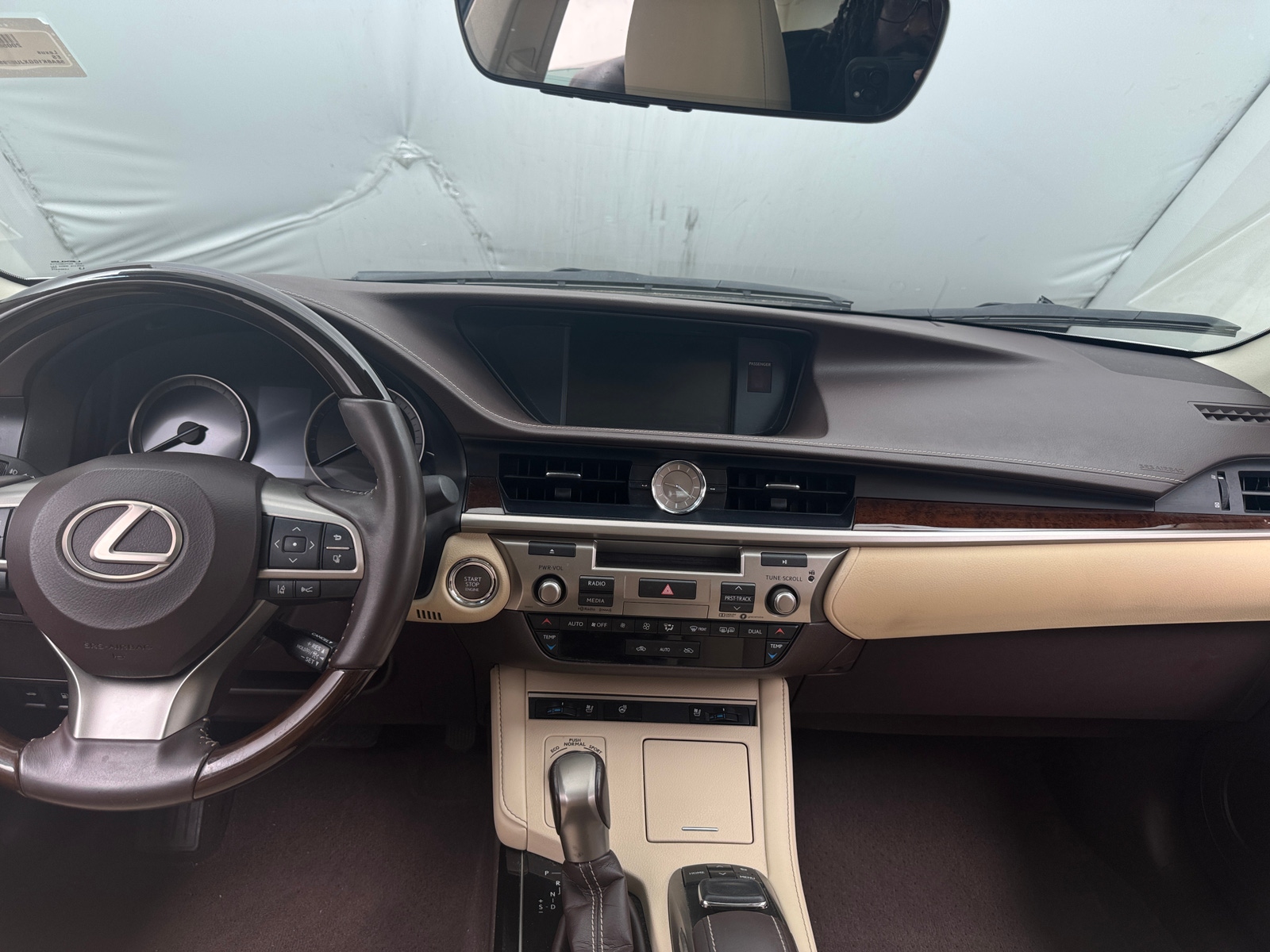 Thumbnail: 2018 Lexus ES - 2