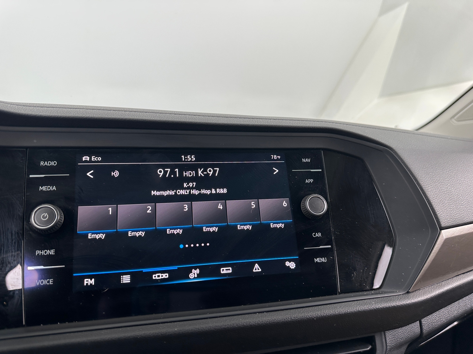 Thumbnail: 2021 Volkswagen Jetta - 3