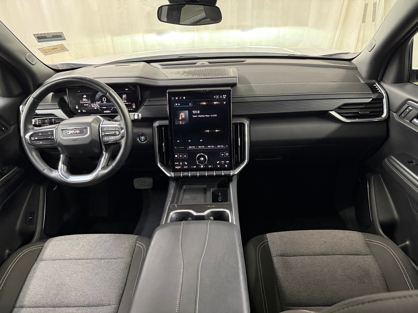 Thumbnail: 2025 GMC Acadia - 3