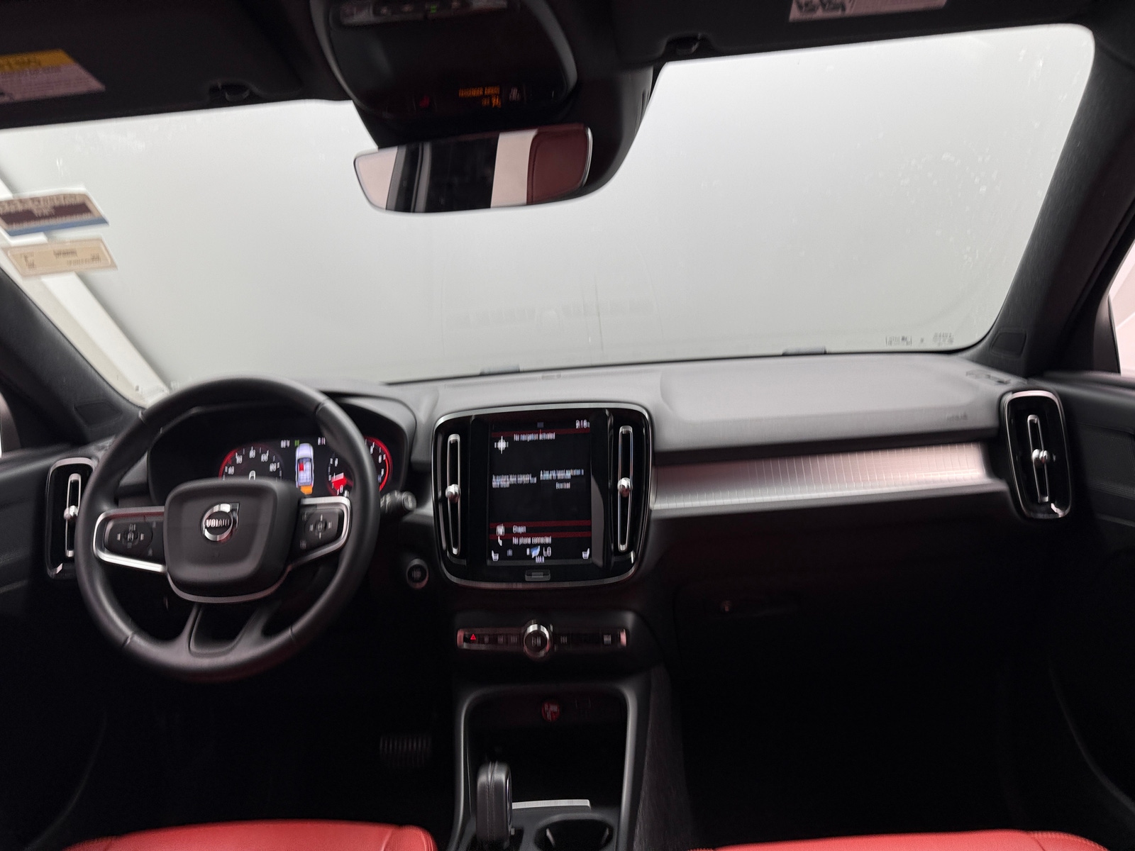 Thumbnail: 2020 Volvo XC40 - 3