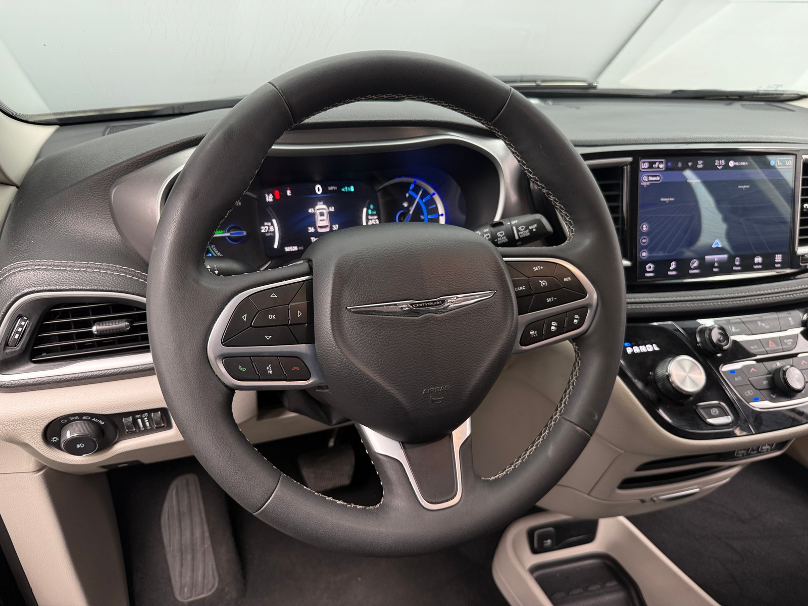 Thumbnail: 2024 Chrysler Pacifica - 4
