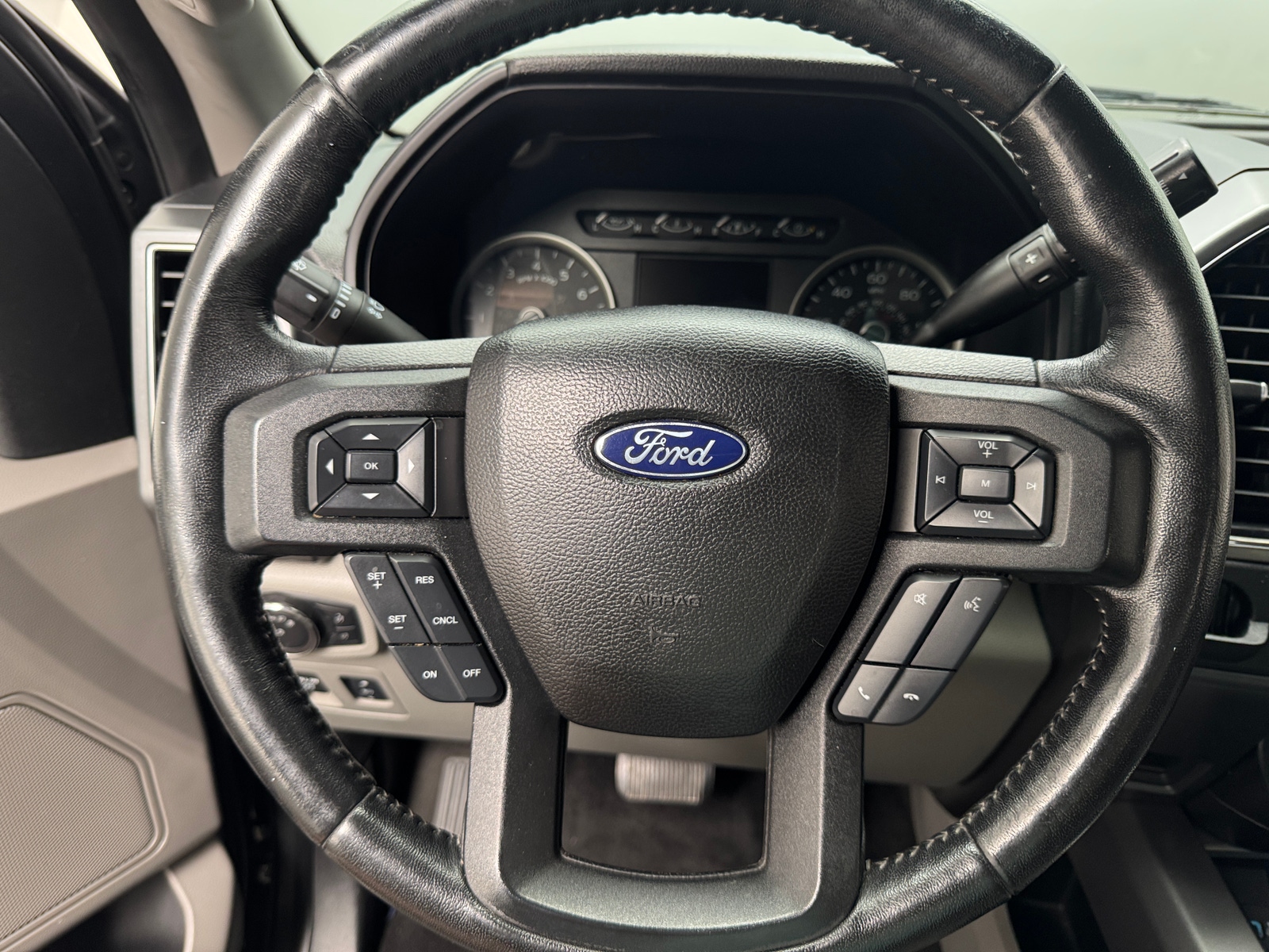Thumbnail: 2018 Ford Econoline - 5