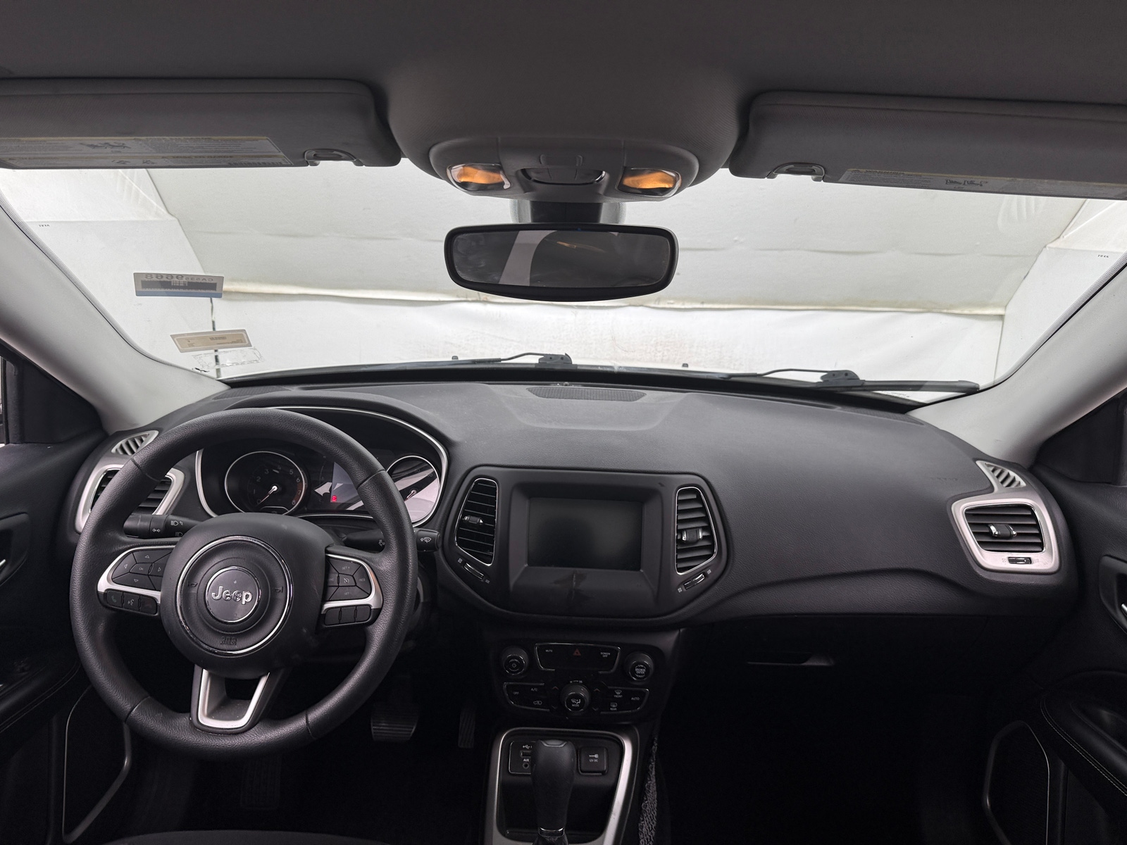 Thumbnail: 2019 Jeep Compass - 3