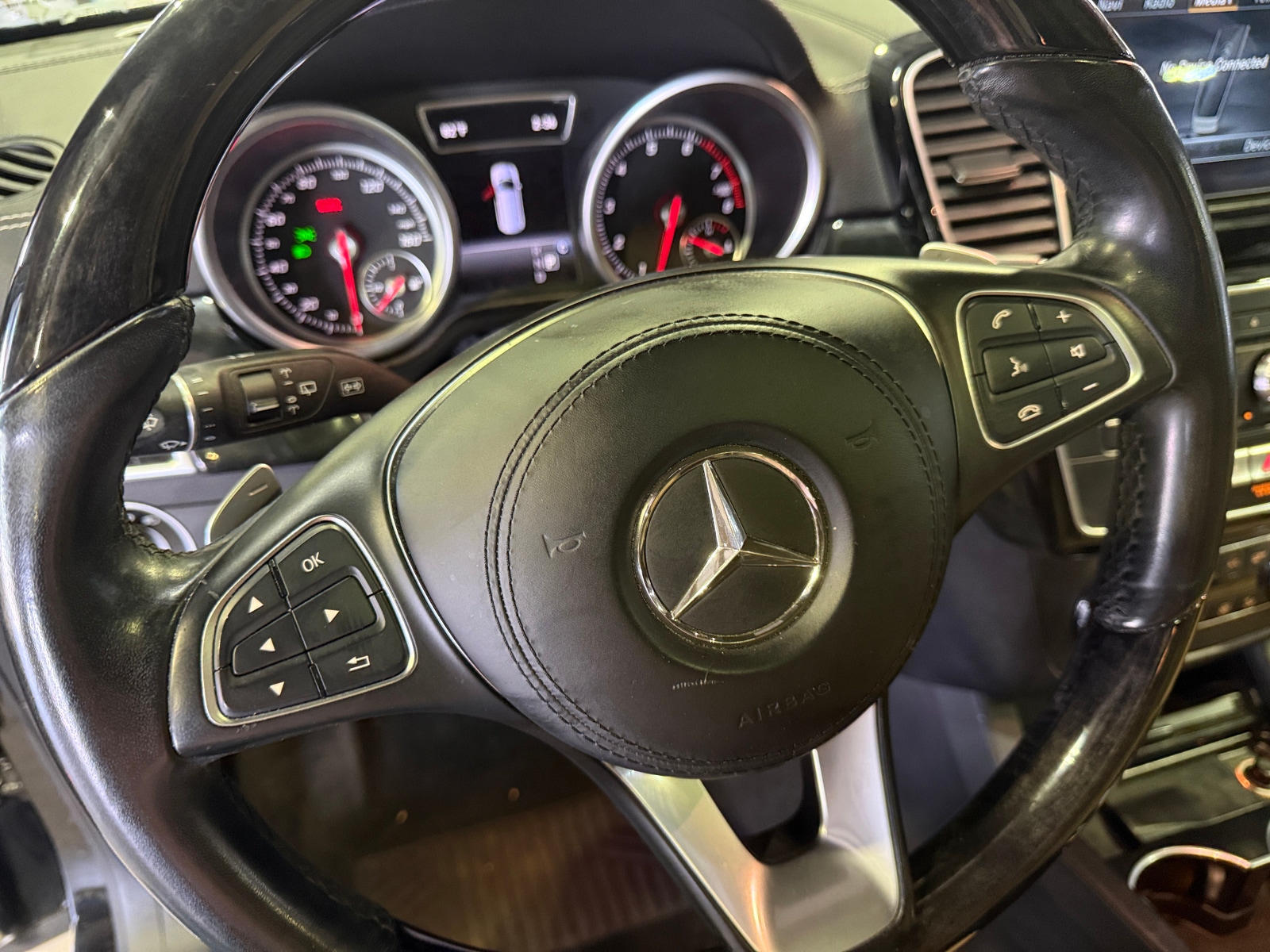 Thumbnail: 2017 Mercedes-Benz GLS - 4