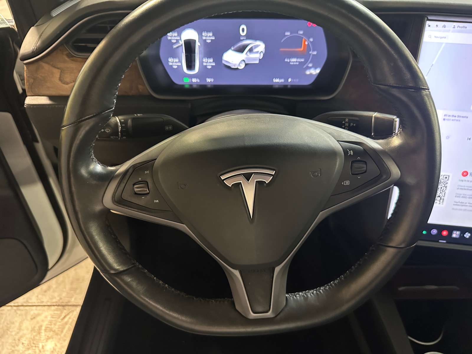 Thumbnail: 2020 Tesla Model X - 4