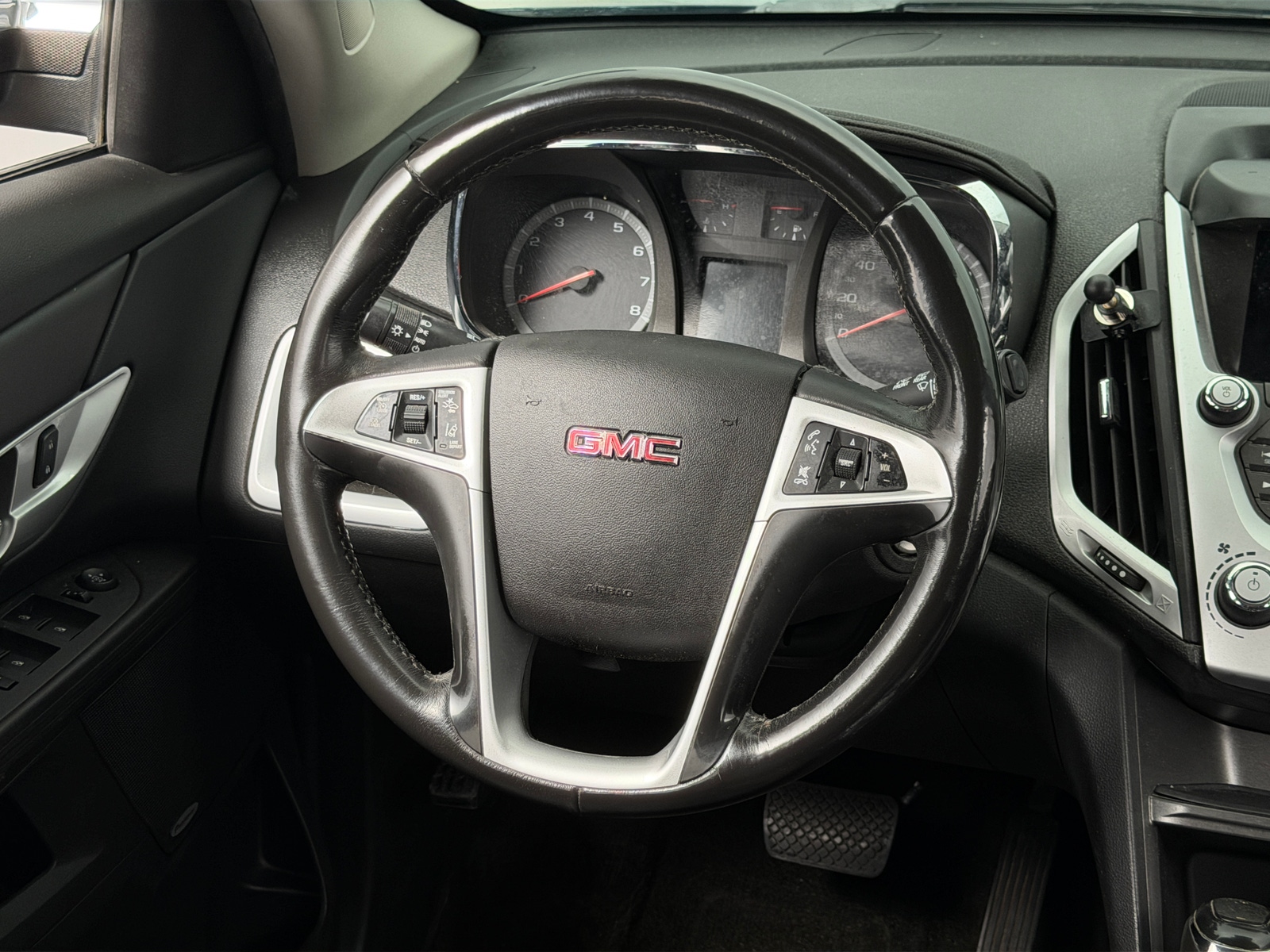 Thumbnail: 2017 GMC Terrain - 4