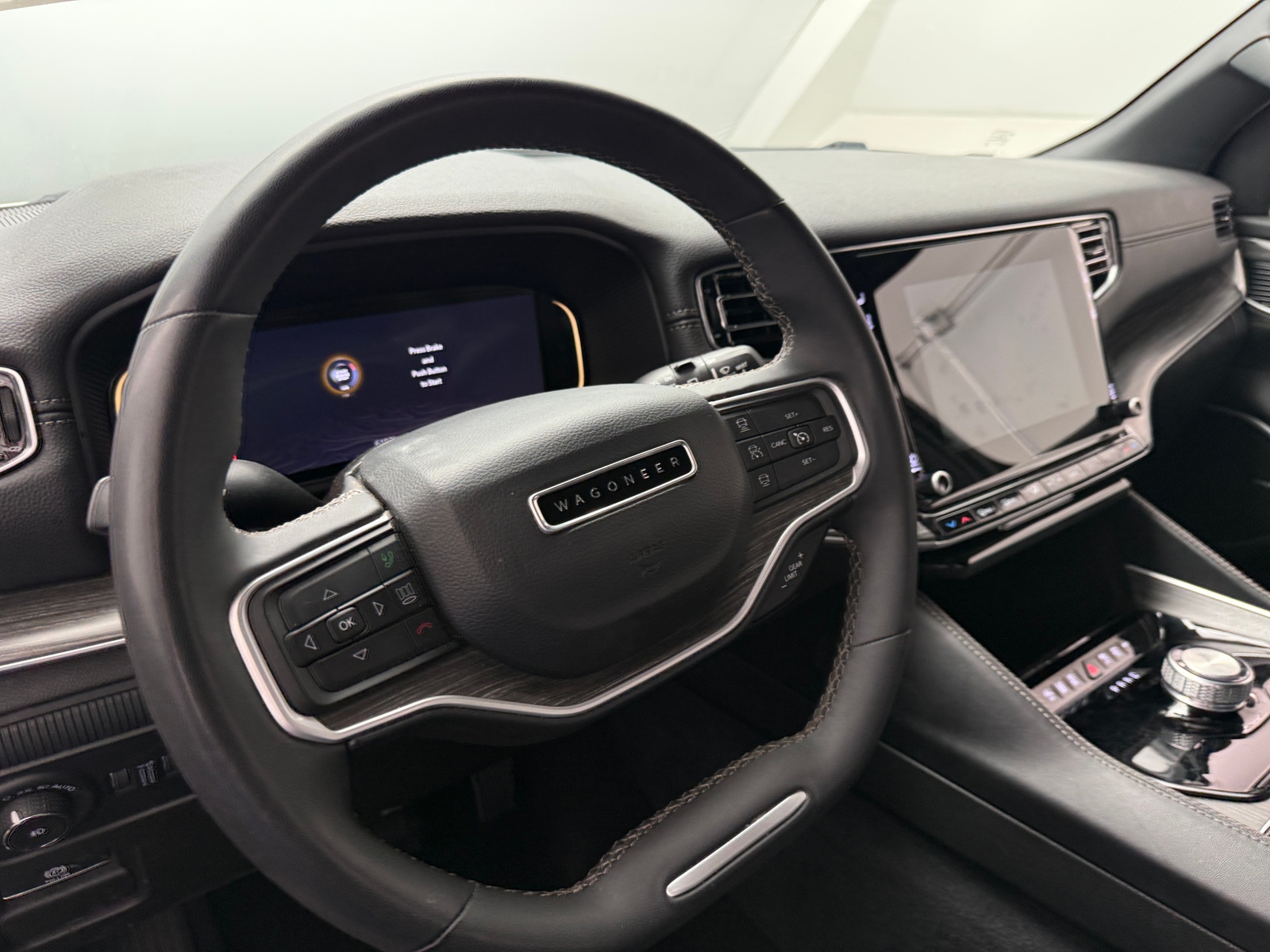 Thumbnail: 2024 Jeep Wagoneer - 4