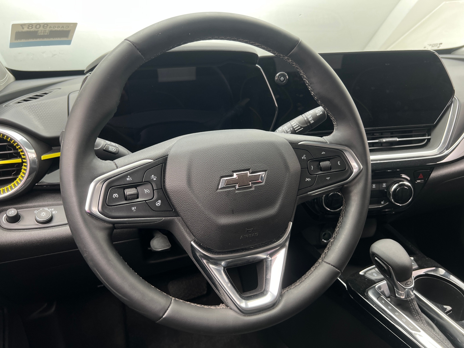 Thumbnail: 2025 Chevrolet Trax - 4