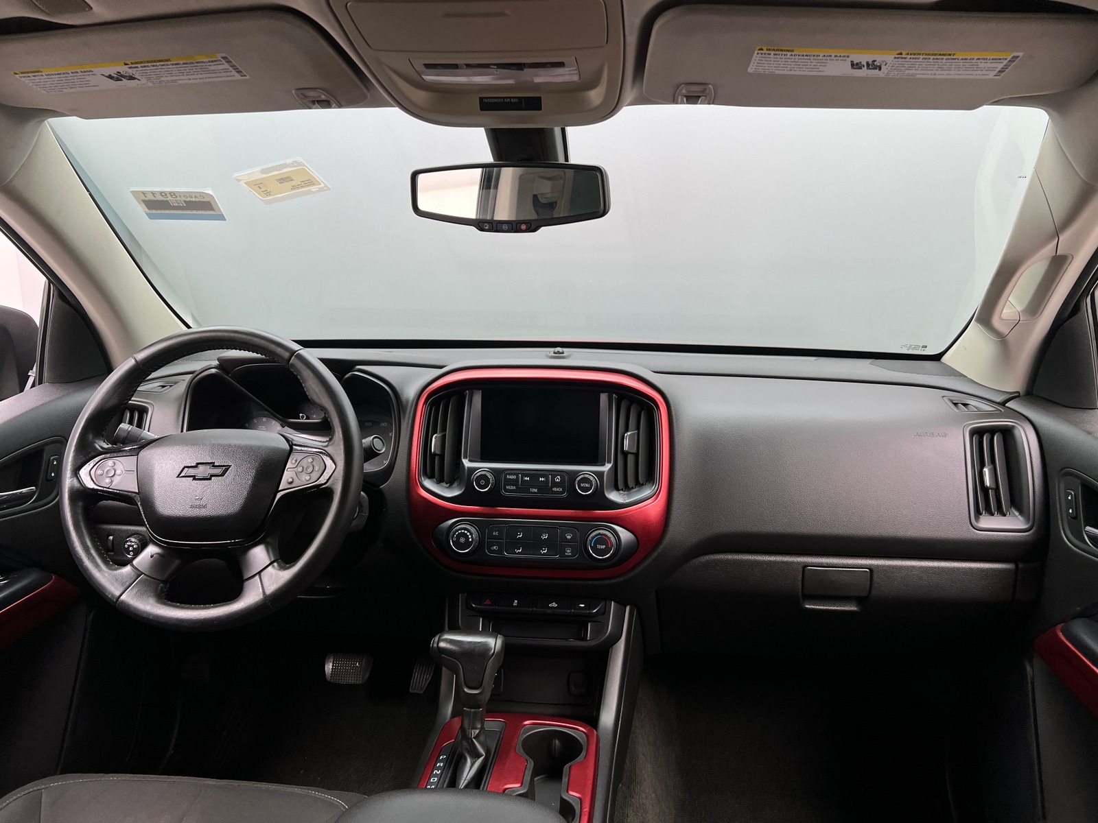 Thumbnail: 2016 Chevrolet Colorado - 3