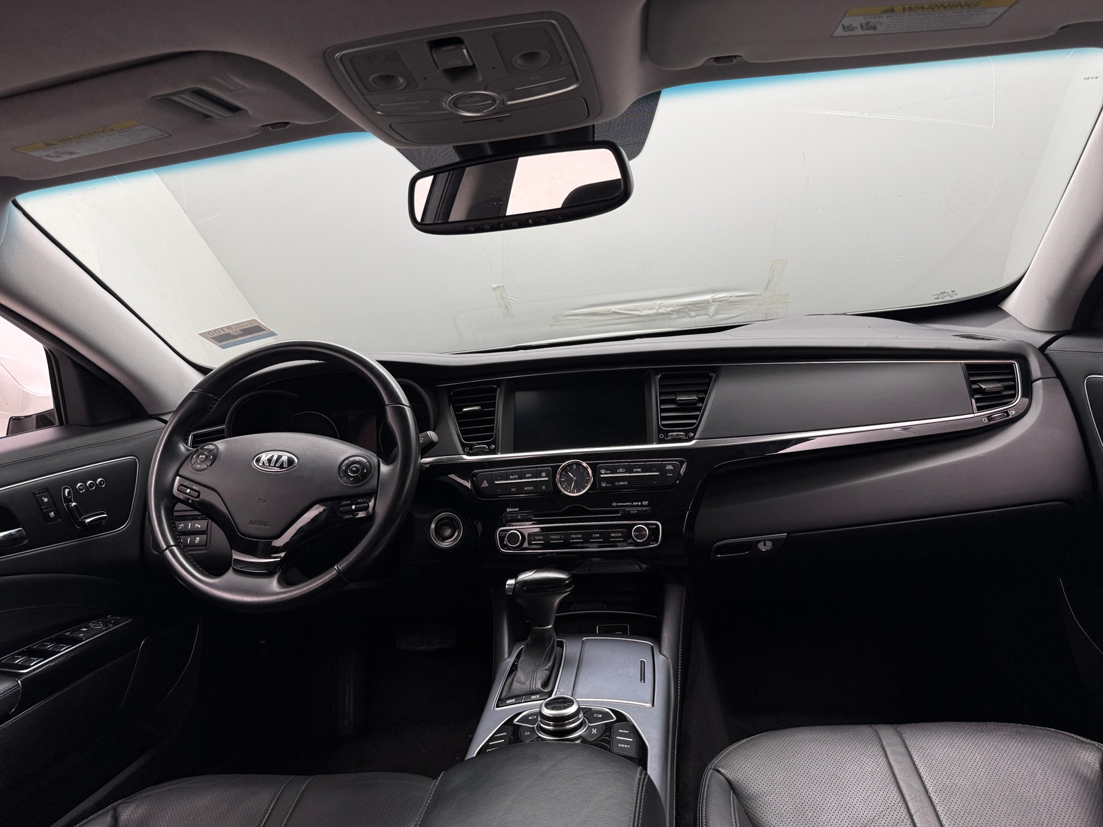 Thumbnail: 2015 Kia K900 - 2