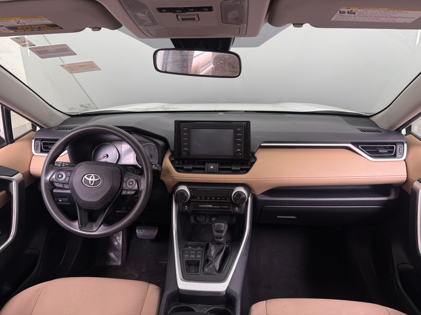 Thumbnail: 2019 Toyota RAV4 - 3