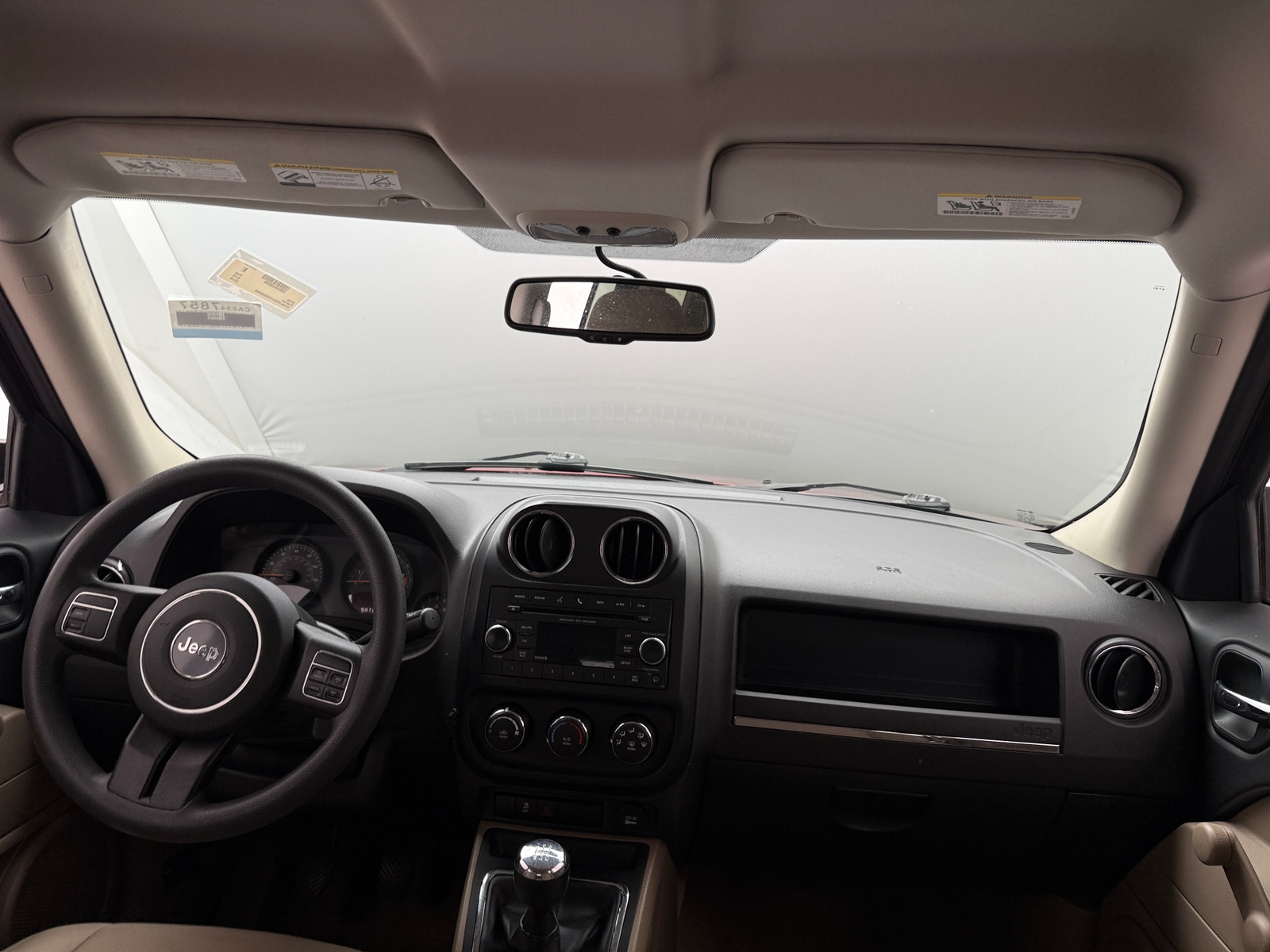 Thumbnail: 2016 Jeep Patriot - 3