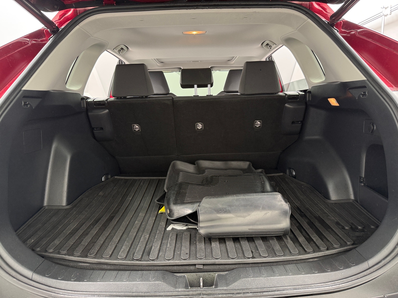 Thumbnail: 2019 Toyota RAV4 - 7