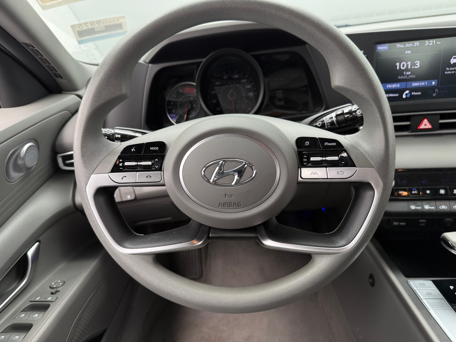 Thumbnail: 2022 Hyundai Elantra - 5