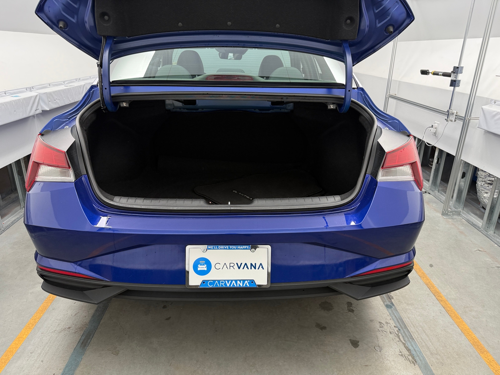 Thumbnail: 2022 Hyundai Elantra - 7
