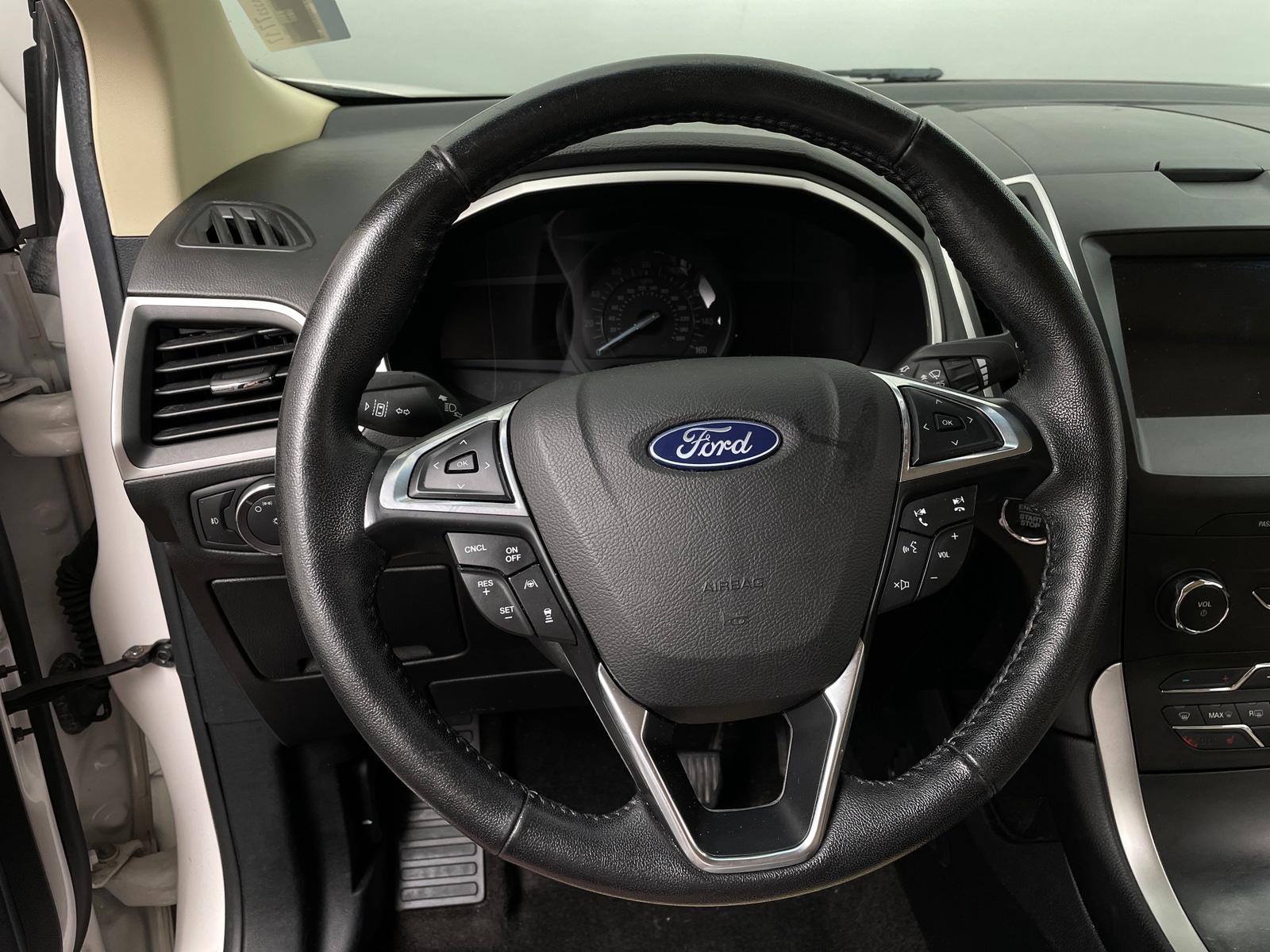 Thumbnail: 2019 Ford Edge - 4