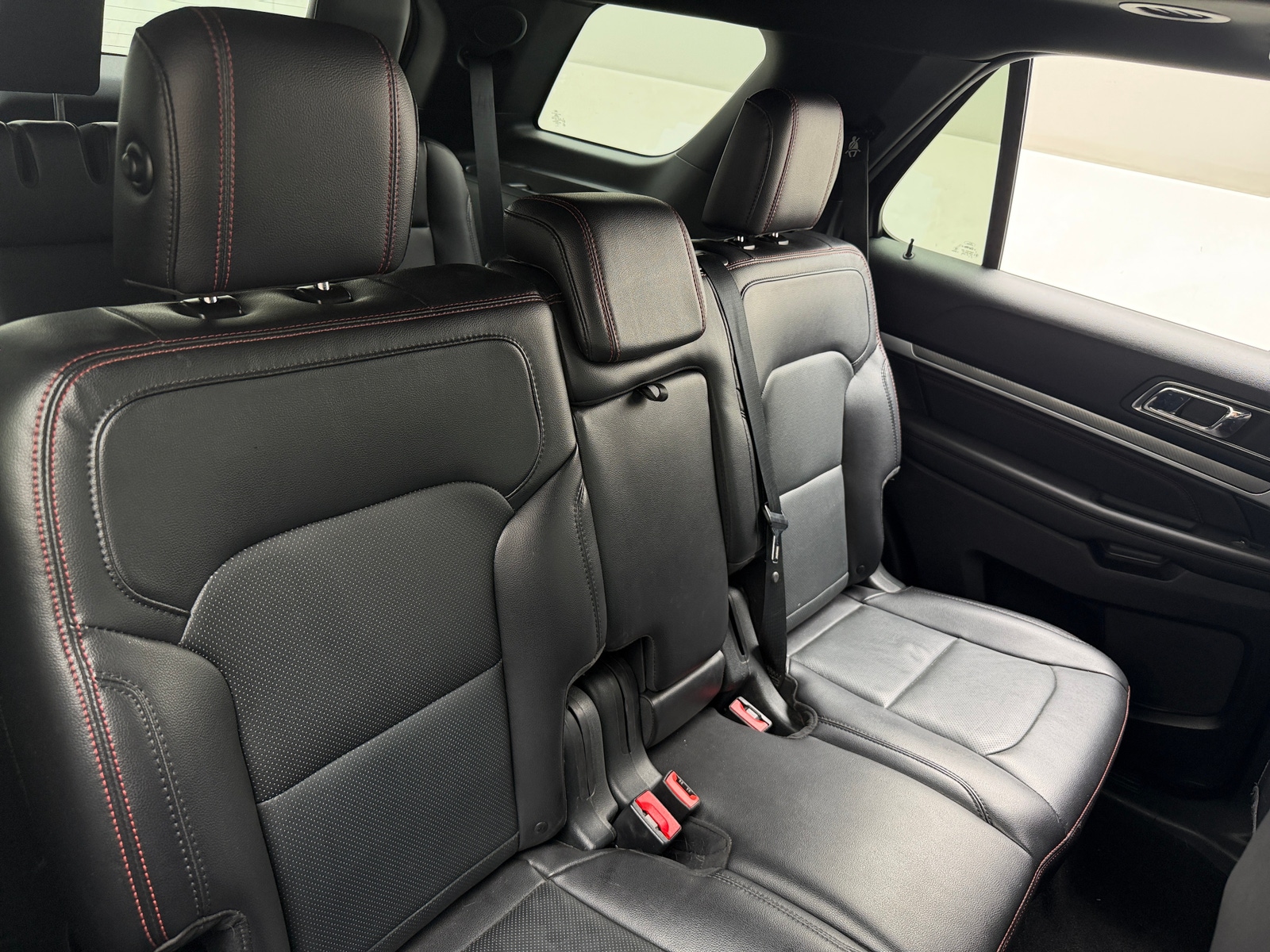 Thumbnail: 2019 Ford Explorer - 6