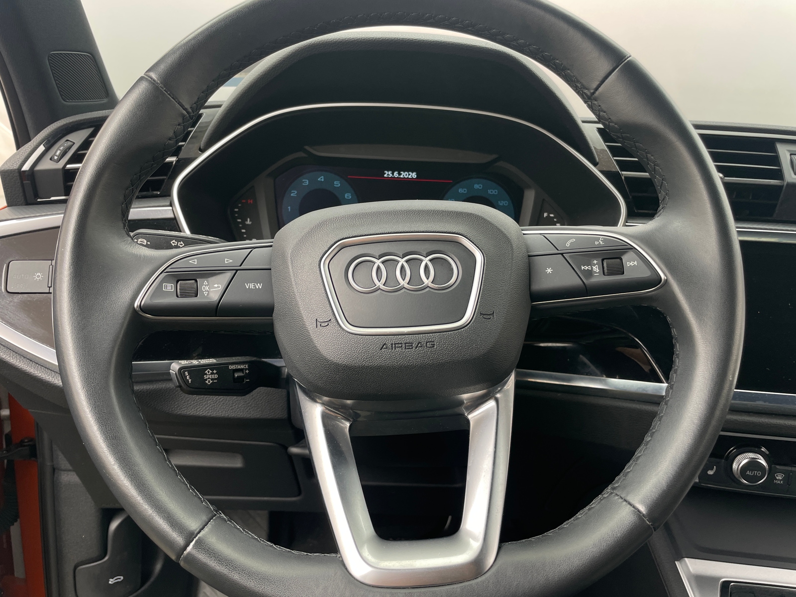 Thumbnail: 2025 Audi Q3 - 4