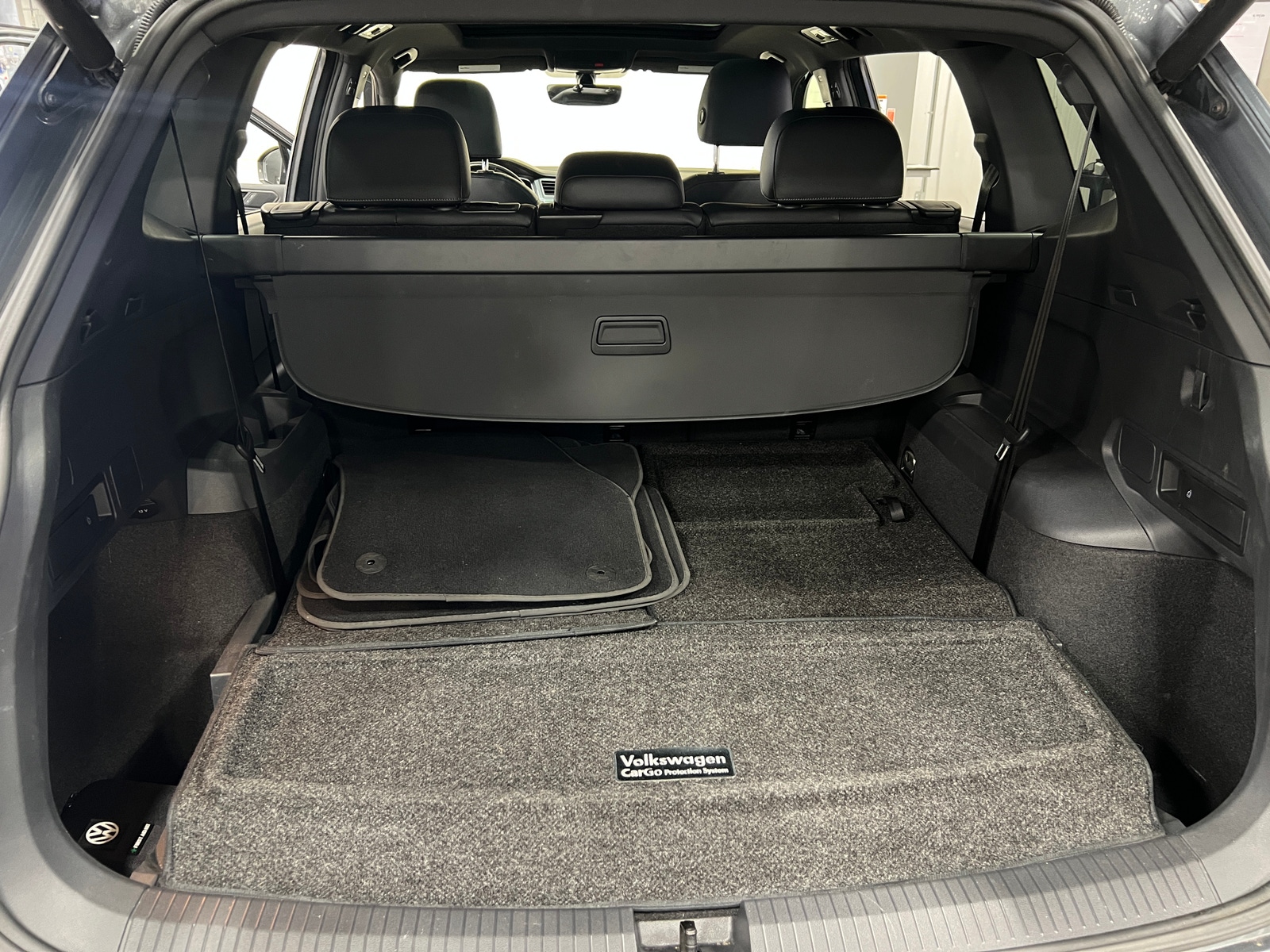 Thumbnail: 2019 Volkswagen Tiguan - 6