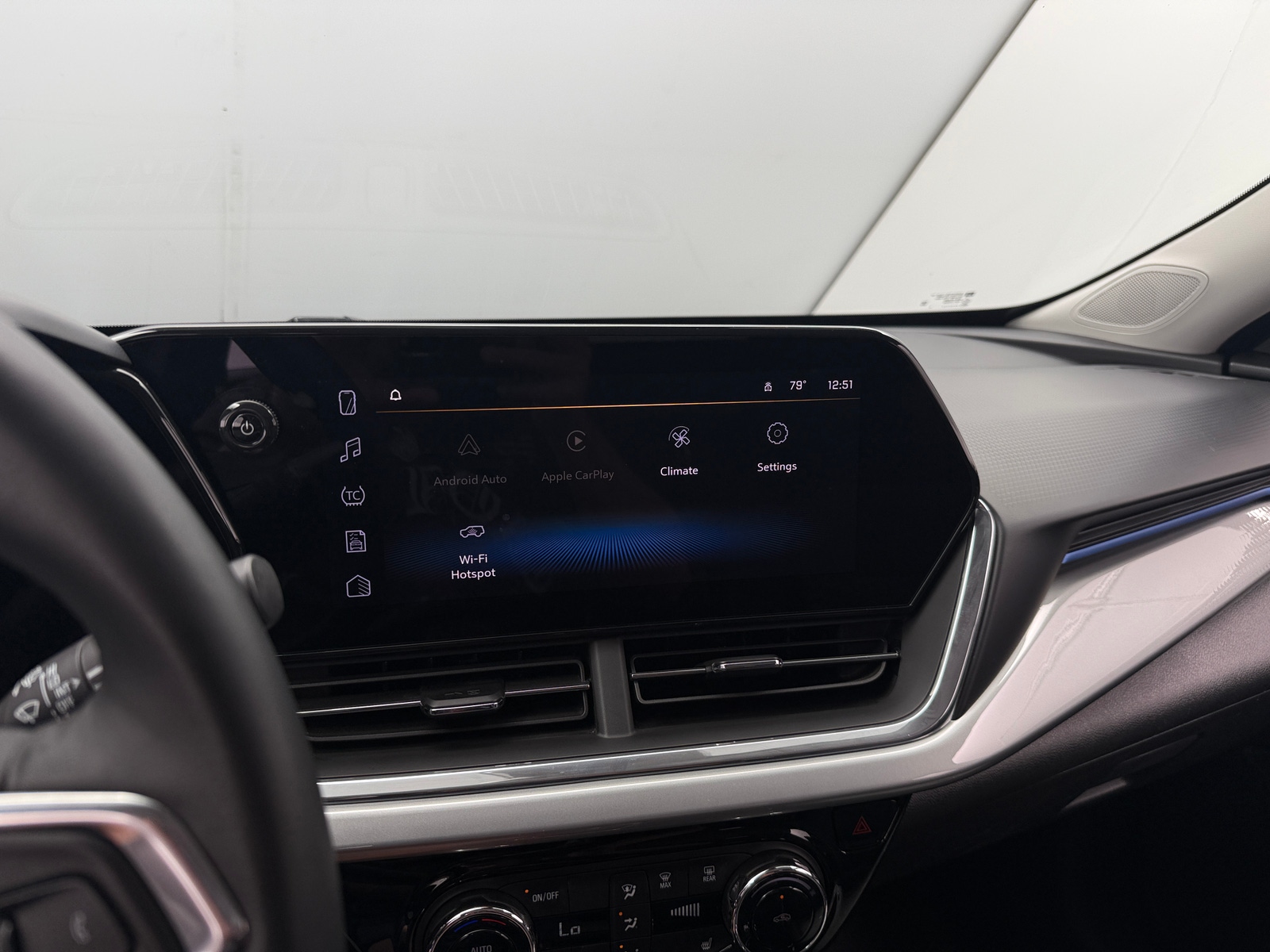 Thumbnail: 2025 Chevrolet Trax - 4
